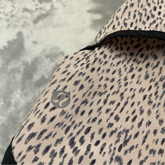 Lululemon Run: Speed Short *4-way Stretch Dottie Dash Grain Black 28764 - Picture 12 of 14